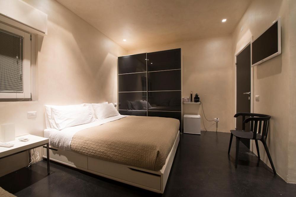 B&B Lounge ปอร์โต ซันเตลปีดิโอ ห้อง รูปภาพ